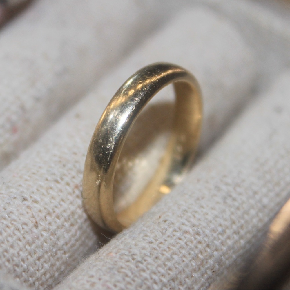 14k gold wedding band size 6.5